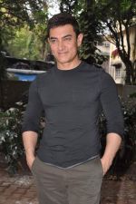 Aamir Khan at Talaash success meet in Bandra, Mumbai on 4th Dec 2012 (43).JPG